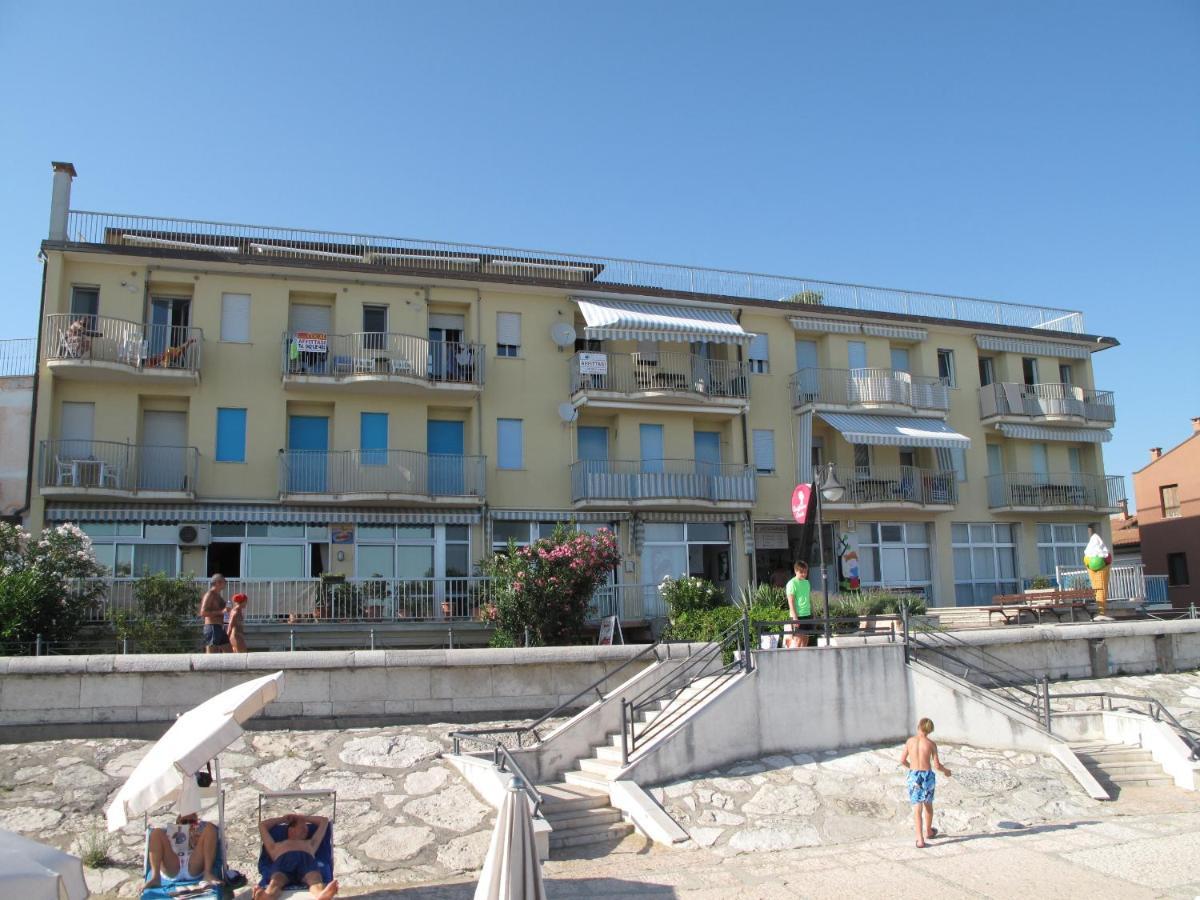 Apartmán Penthouse Attico Mara Caorle Exteriér fotografie