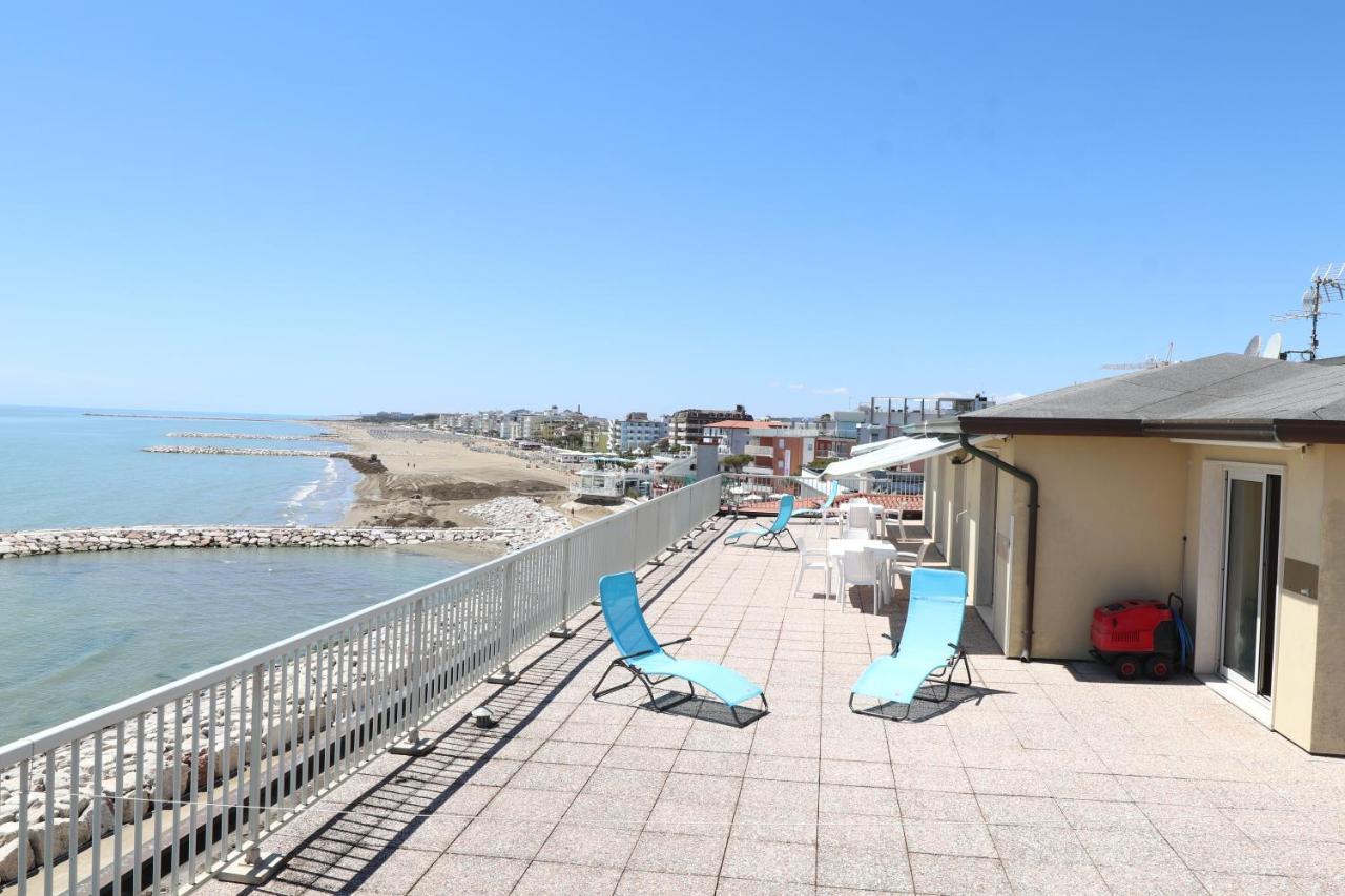 Apartmán Penthouse Attico Mara Caorle Exteriér fotografie